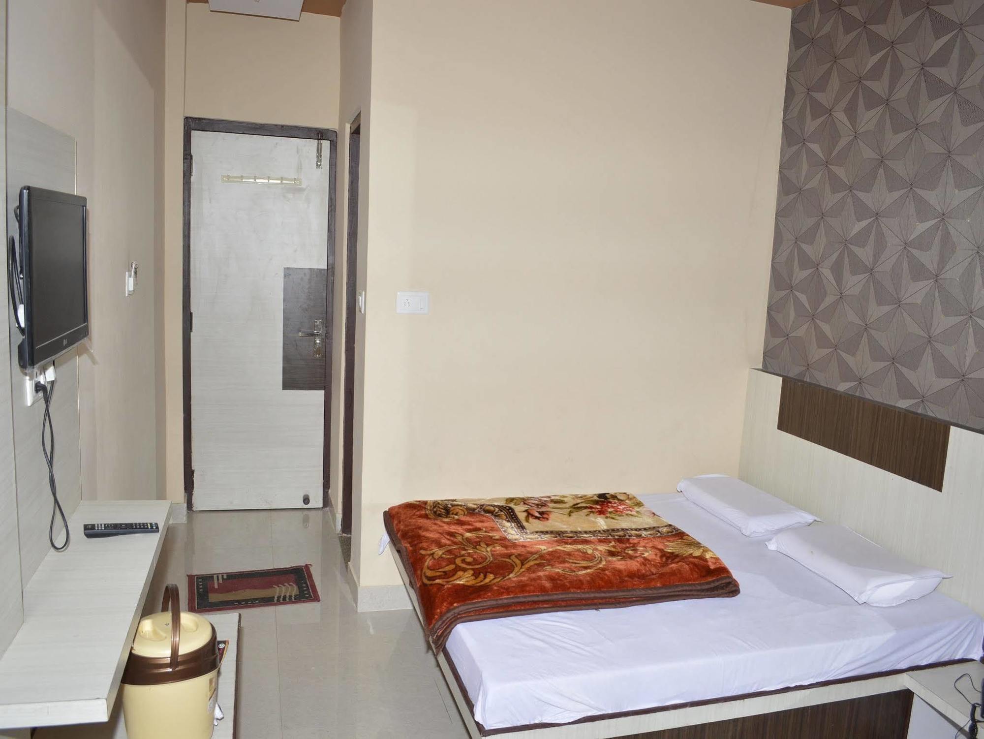 Hotel Mittal Inn Adźmer Zewnętrze zdjęcie